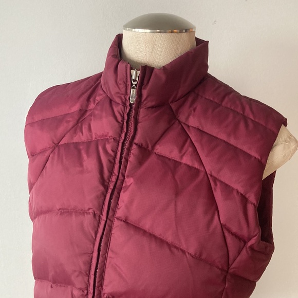 Mondetta maroon puffer vest - Picture 2 of 11